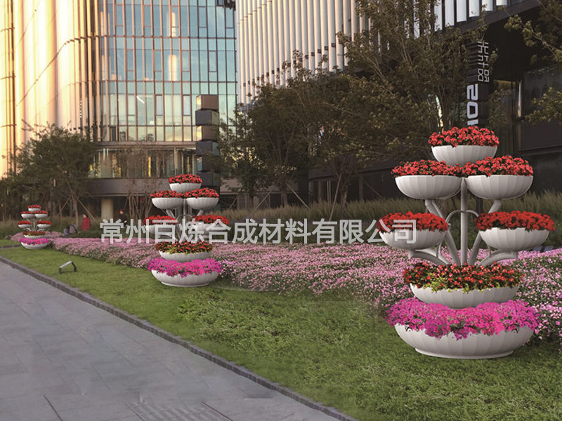 高架橋綠化新方式——高架橋花盆