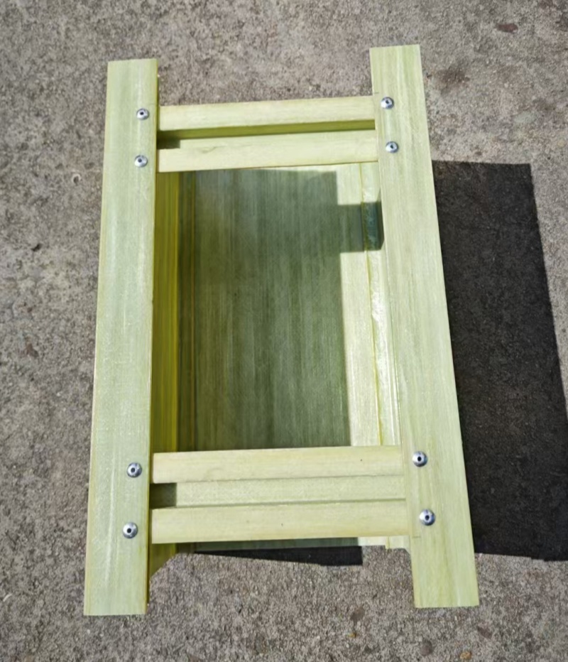 梯（tī）式聚氨酯橋架-008