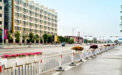 戶外玻璃鋼（gāng）花盆的廣泛應用